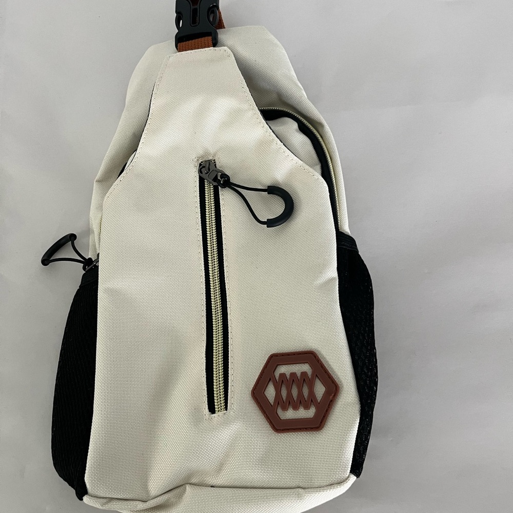 Messenger bag.